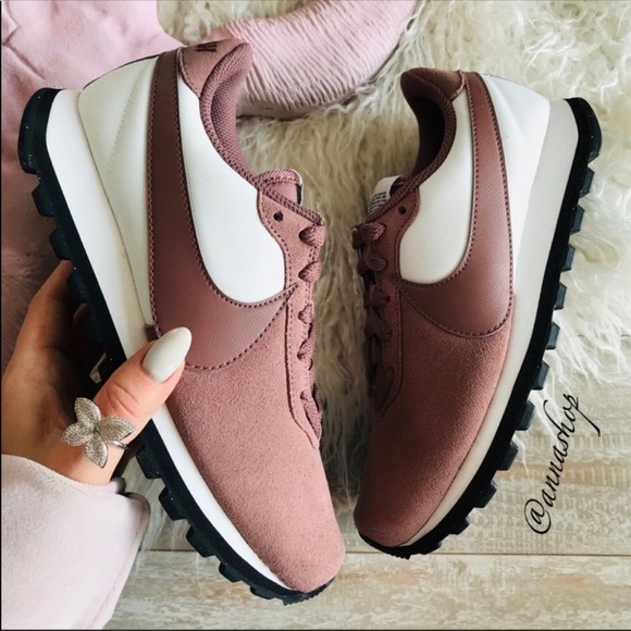 NWT Nike pre-love O.X. - Picture 3 of 8